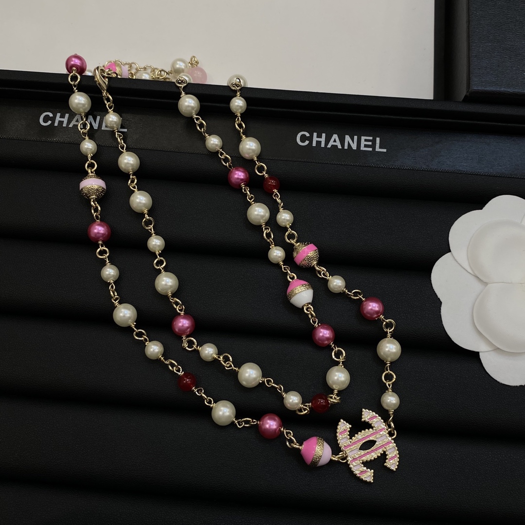 TOP CHANEL Sweater Chain with Pearl - Pink