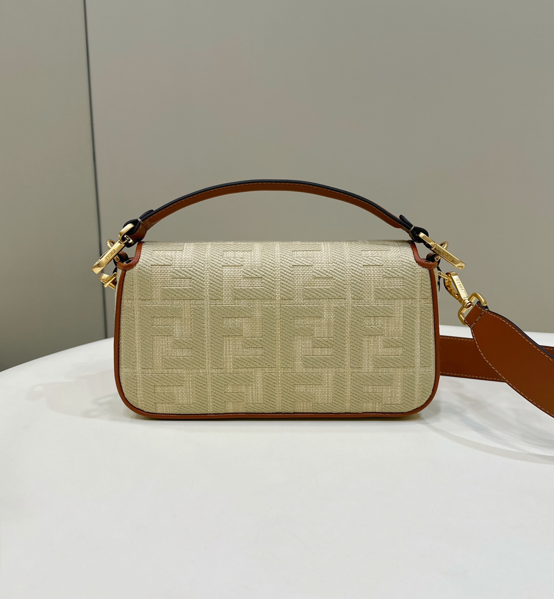 TOP FENDI 𝐅𝐅 3D embroidery Baguette Bags 27×6×14cm - GHW