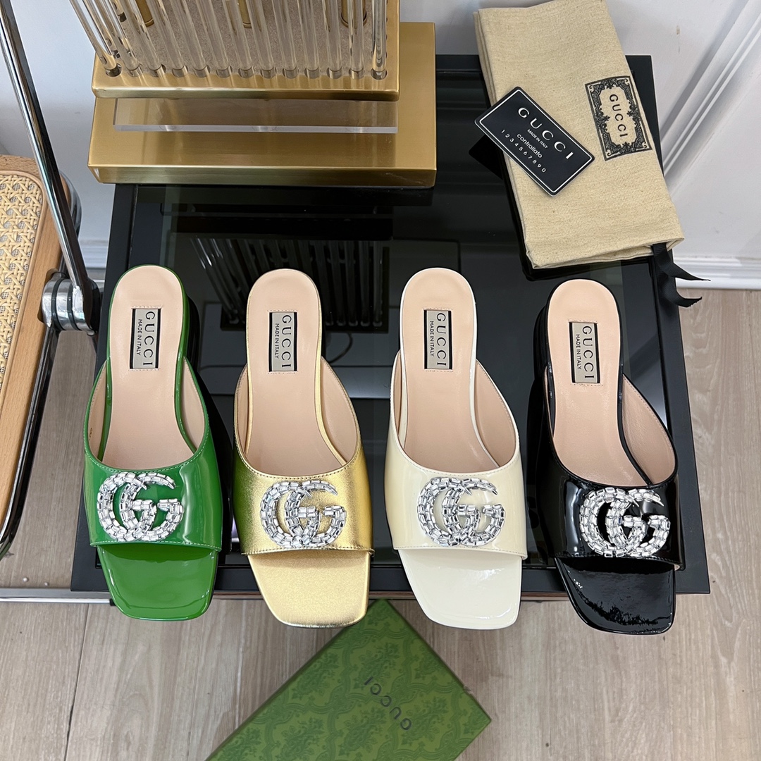 TOP GUCCI Double G Diamond Cow Patent Leather Slippers - 4 Colors