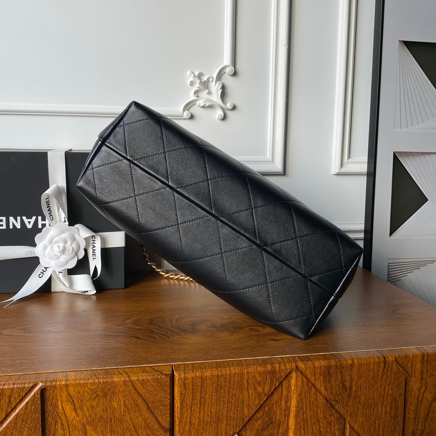 TOP CHANEL  26C  Hobo Bag Cowhide 29×35×13cm - Black