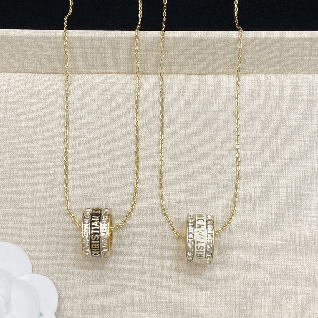 TOP Christian Dior Necklace - 2 Colors