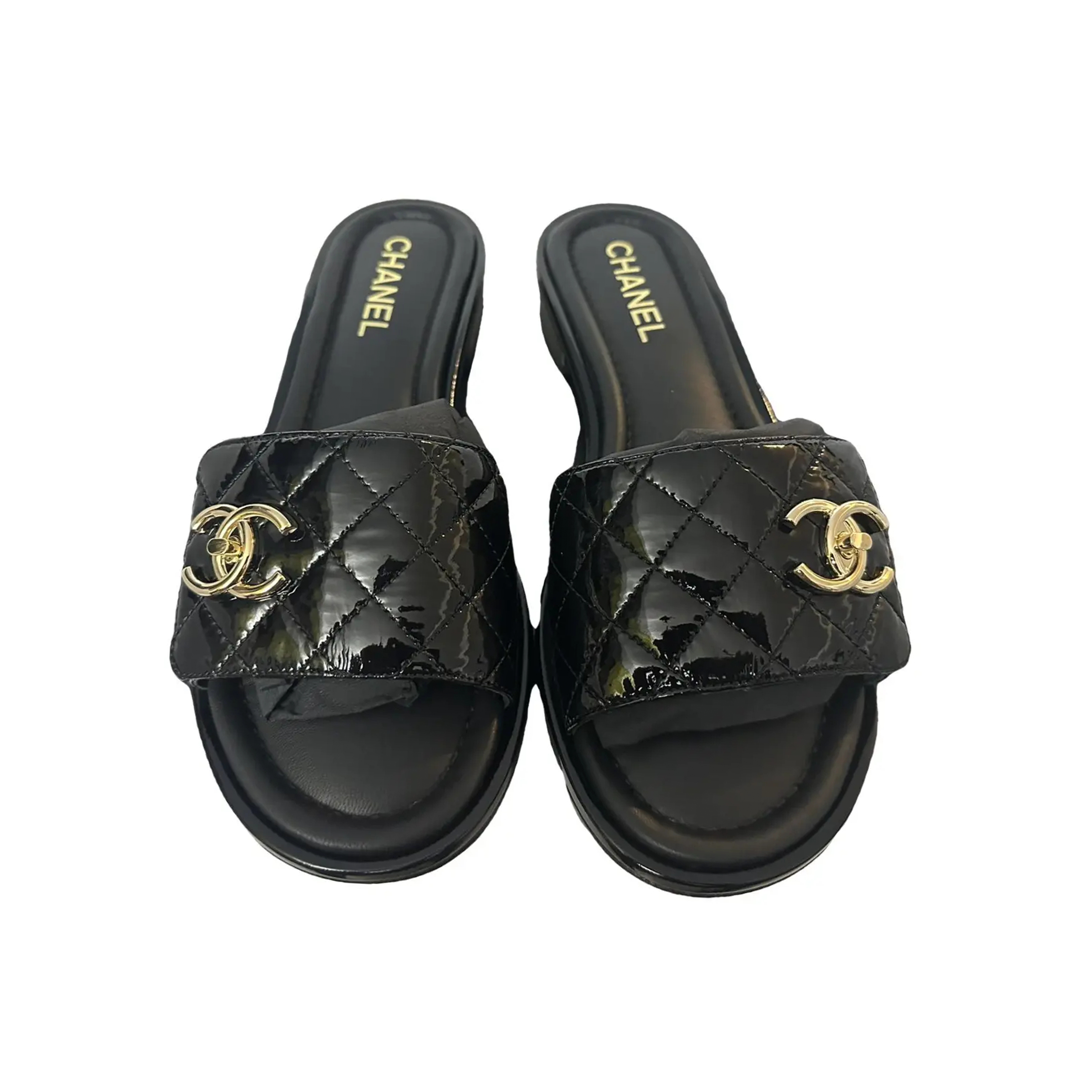 Chanel Patent leather quilted CC sandals （Replica）