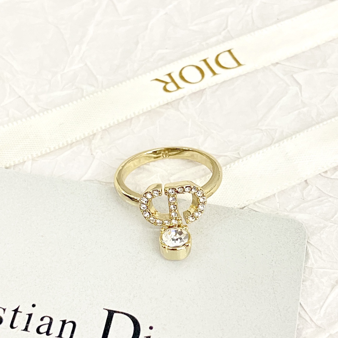 TOP Christian Dior CD Ring