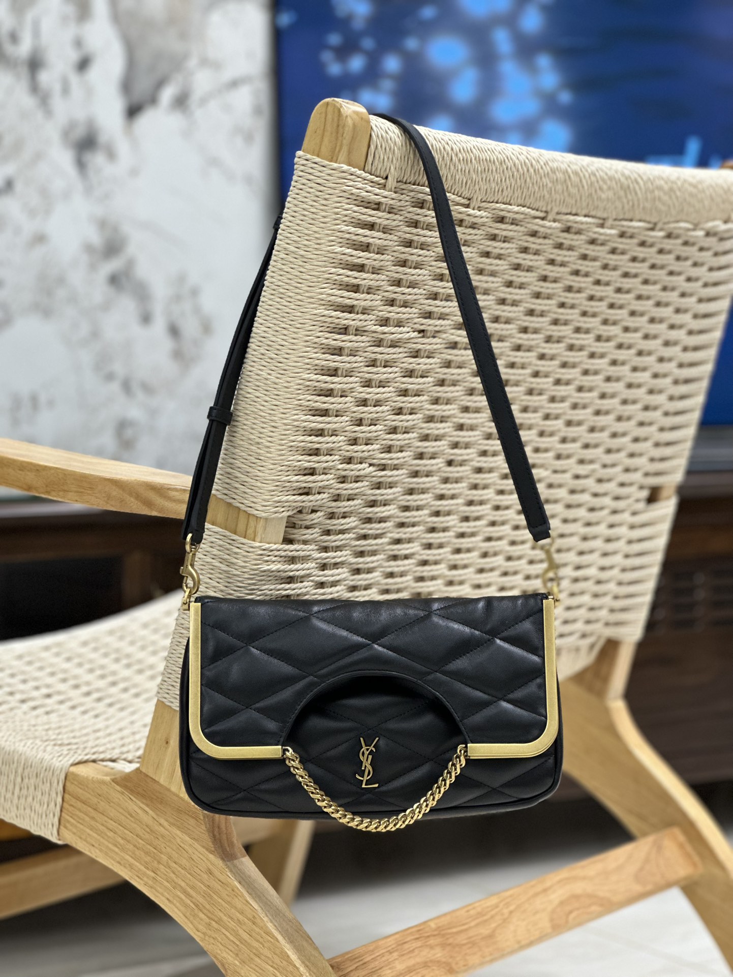TOP Yves Saint Laurent YSL Lambskin Metal Flap Bag - Black&GHW