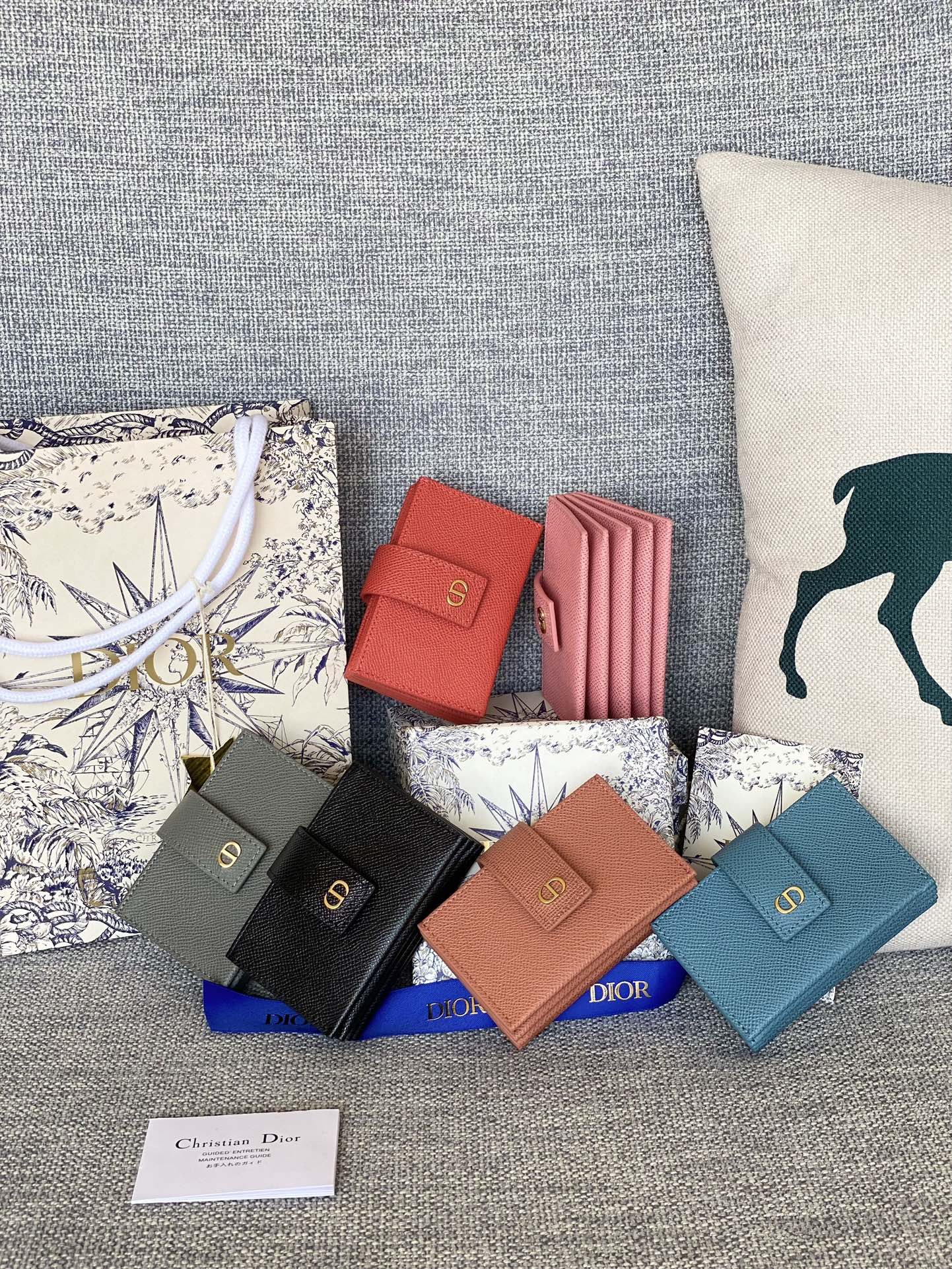 TOP Christian Dior 30 Montaigne Calfskin Card Holder 11x7x2cm - 6 Colors