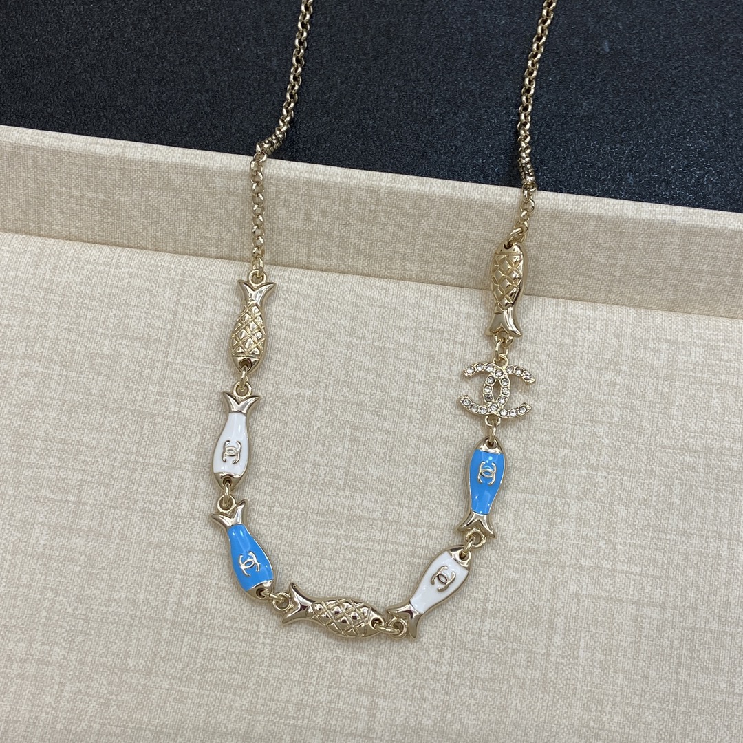 TOP CHANEL CC Necklace - Gold