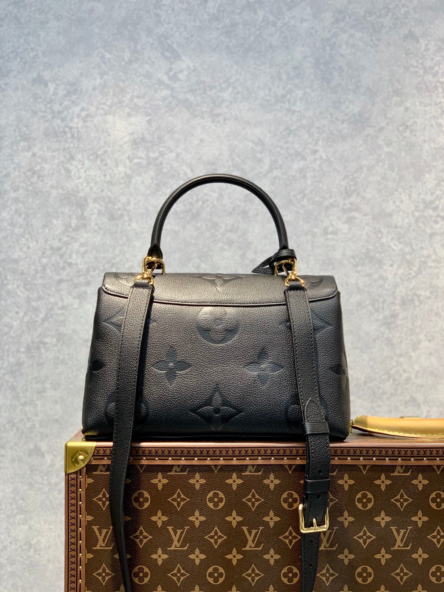 TOP Louis Vuitton LV L*V Madeleine MM Empreinte Bag 30.0 x 19.5 x 11.0 CM - Black