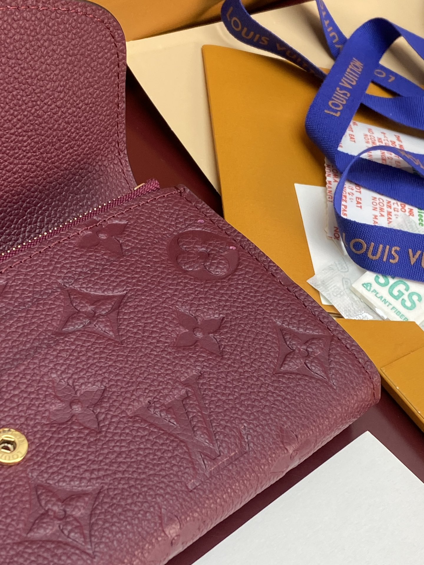 TOP Louis Vuitton LV Emilie Empreinte Wallet 19x10cm - Purple