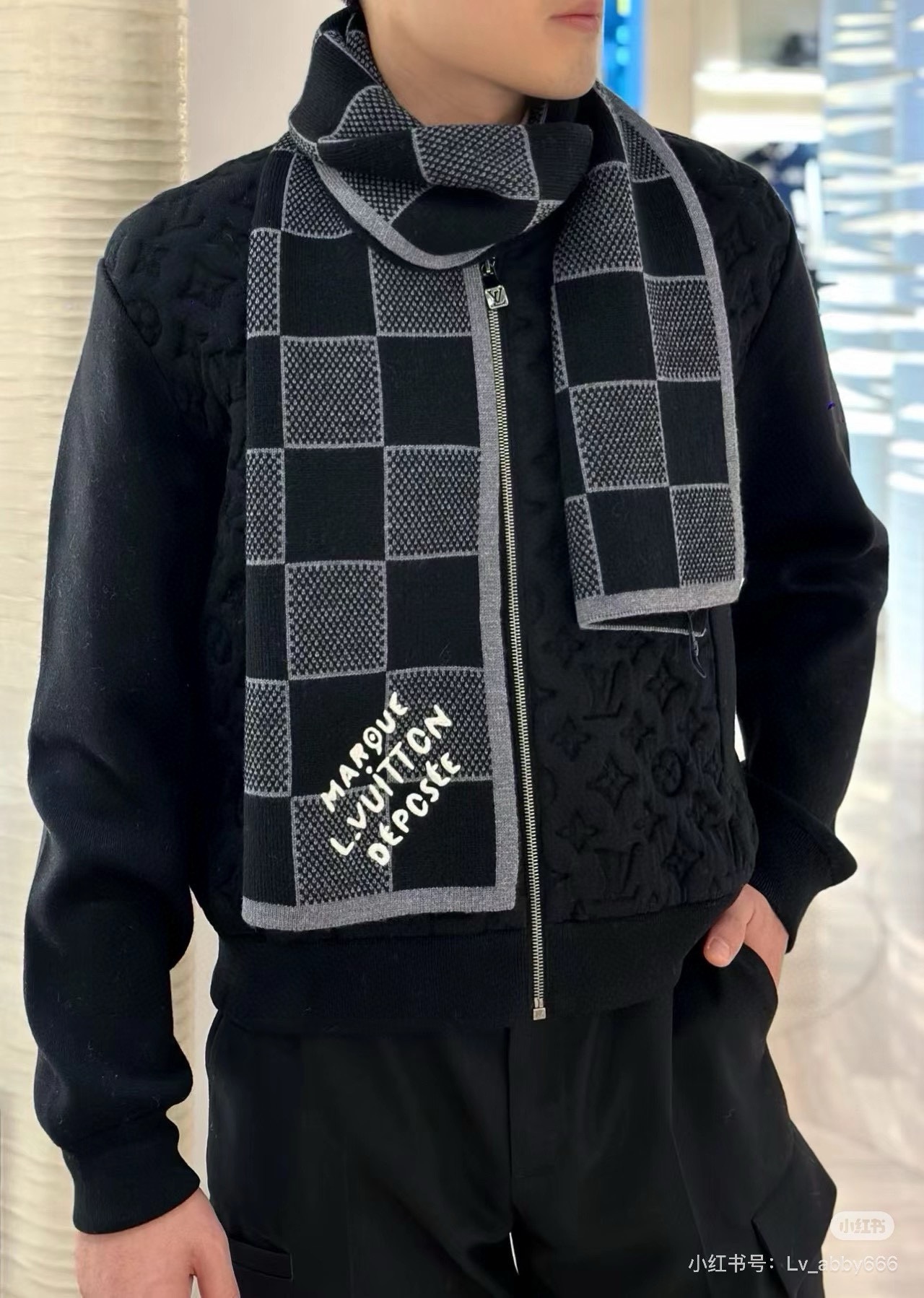 TOP Louis Vuitton LV Men's Scarf 25 x 220cm-Black