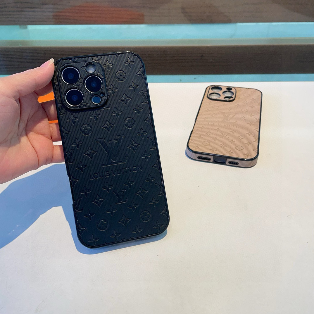 TOP Louis Vuitton LV Vertical Striped Side-Coverage Full-coverage Phone Case - 2  Colors