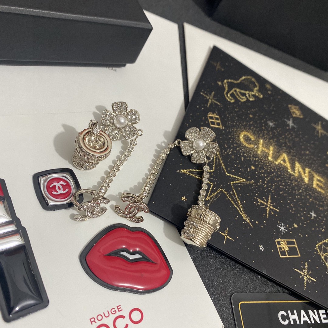 TOP CHANEL flower pot Double C Diamond Tassel Pearl Earrings - Silver