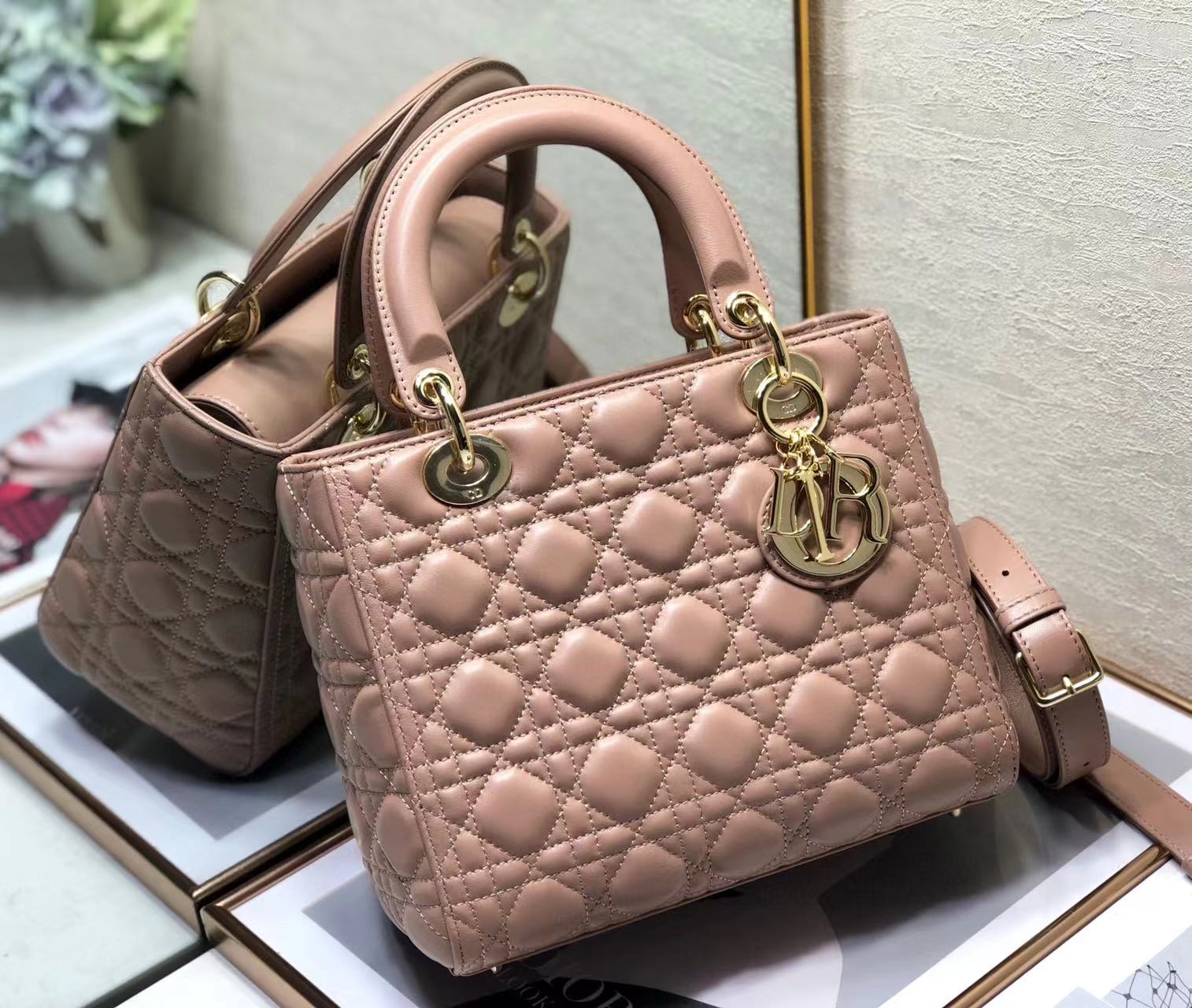 TOP Christian Dior Lady Christian Dior Bag Medium 24x20x11 cm - Taupe