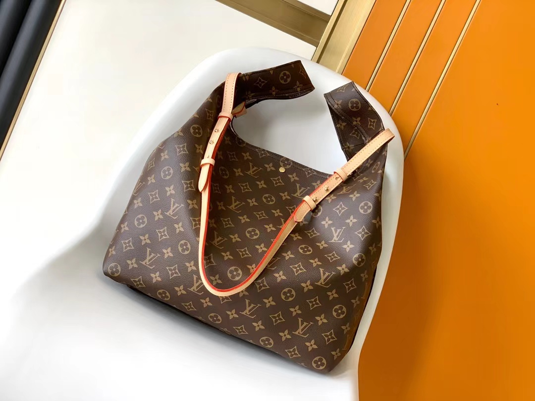 TOP Louis Vuitton LV  Atlantis GM Monogram Shoulder Bag 34×34×13.5cm