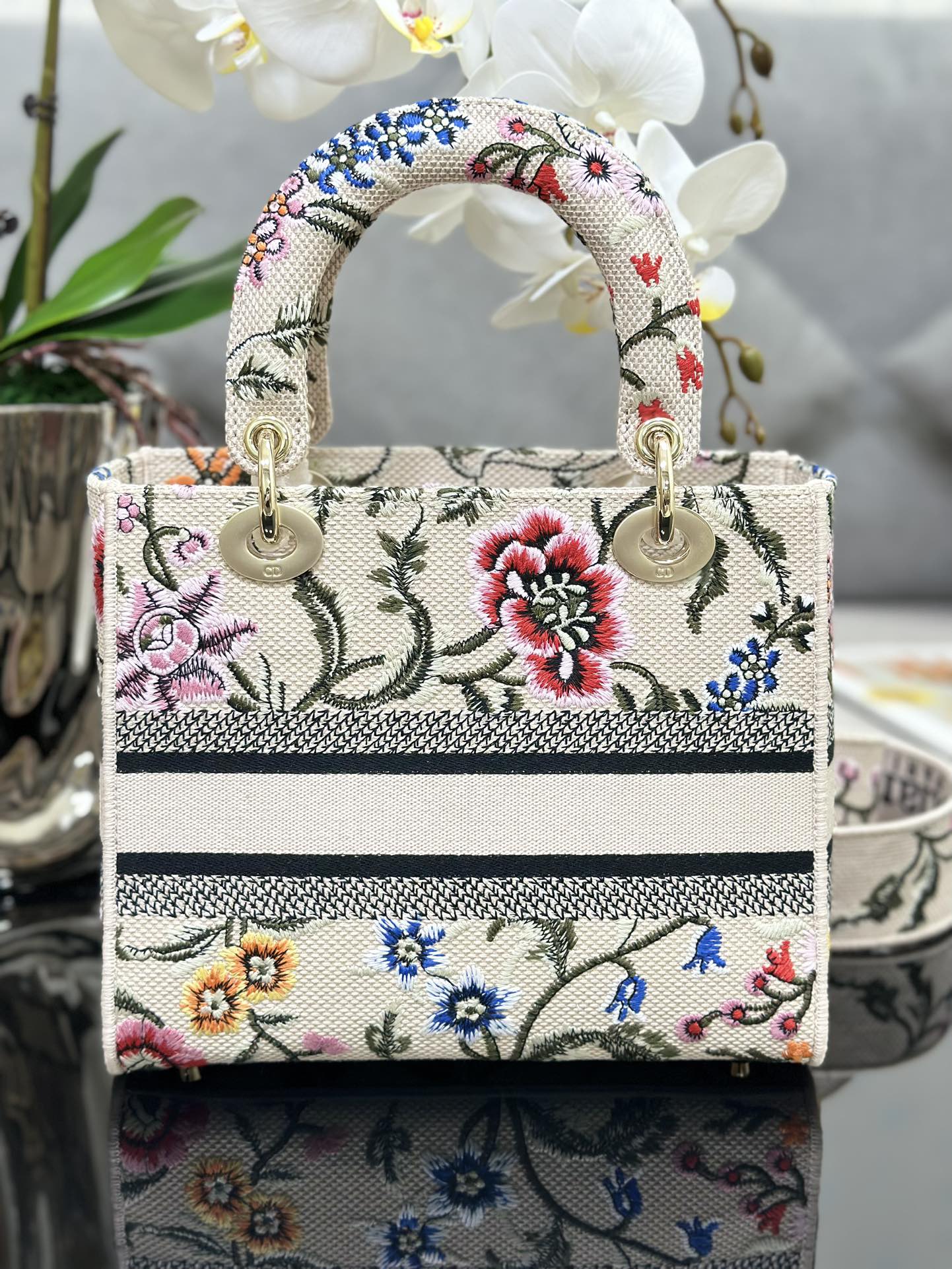 TOP Christian Dior Five Grid Embroidered Floral Handbag 24x20x11CM - Apricot&GHW