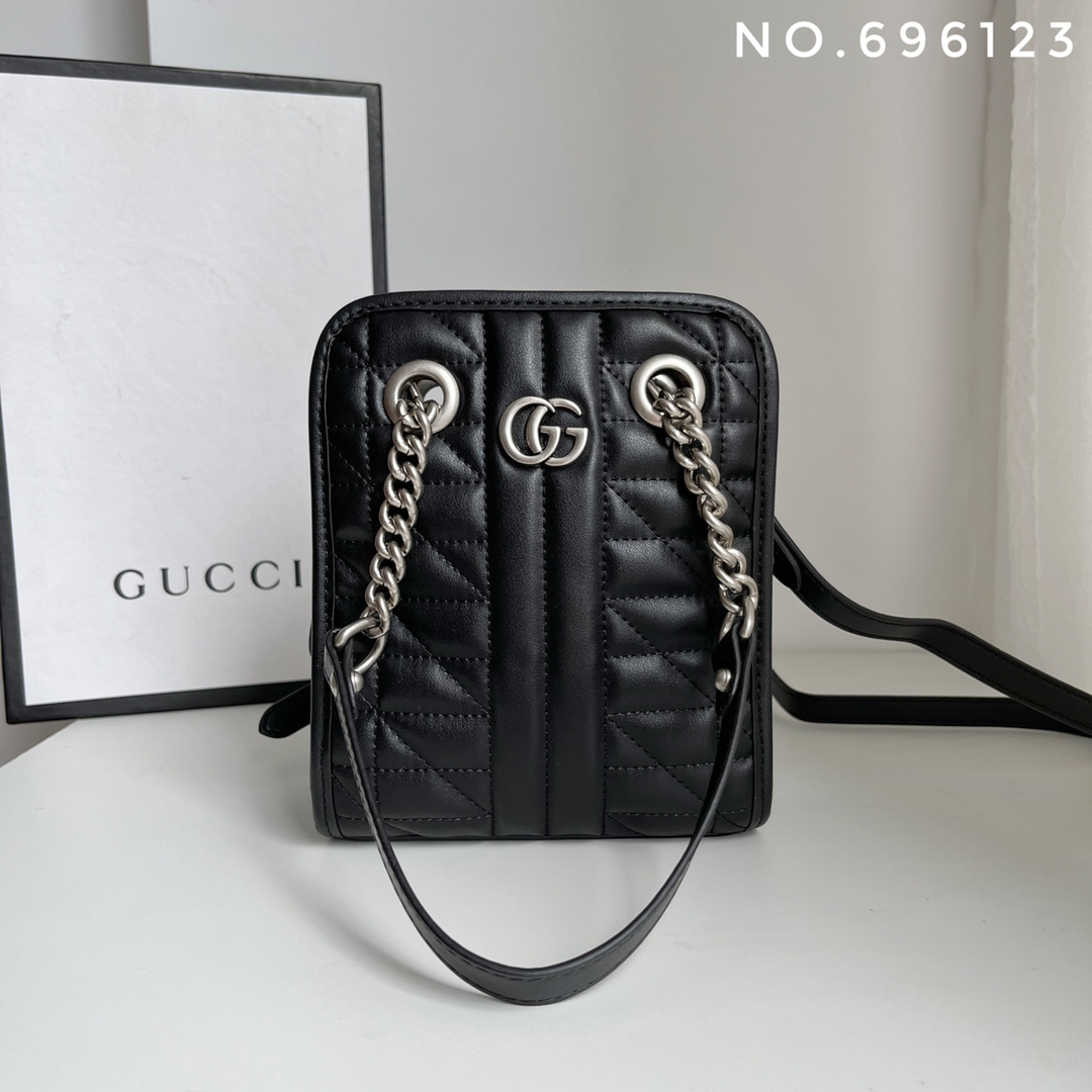 Gucci Marmont Leather Handbags(Replica)