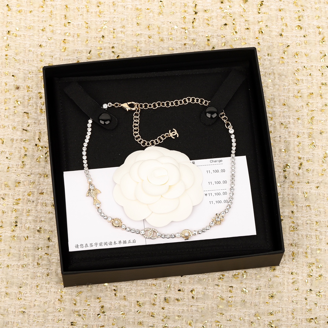 TOP CHANEL CC Necklace - Gold