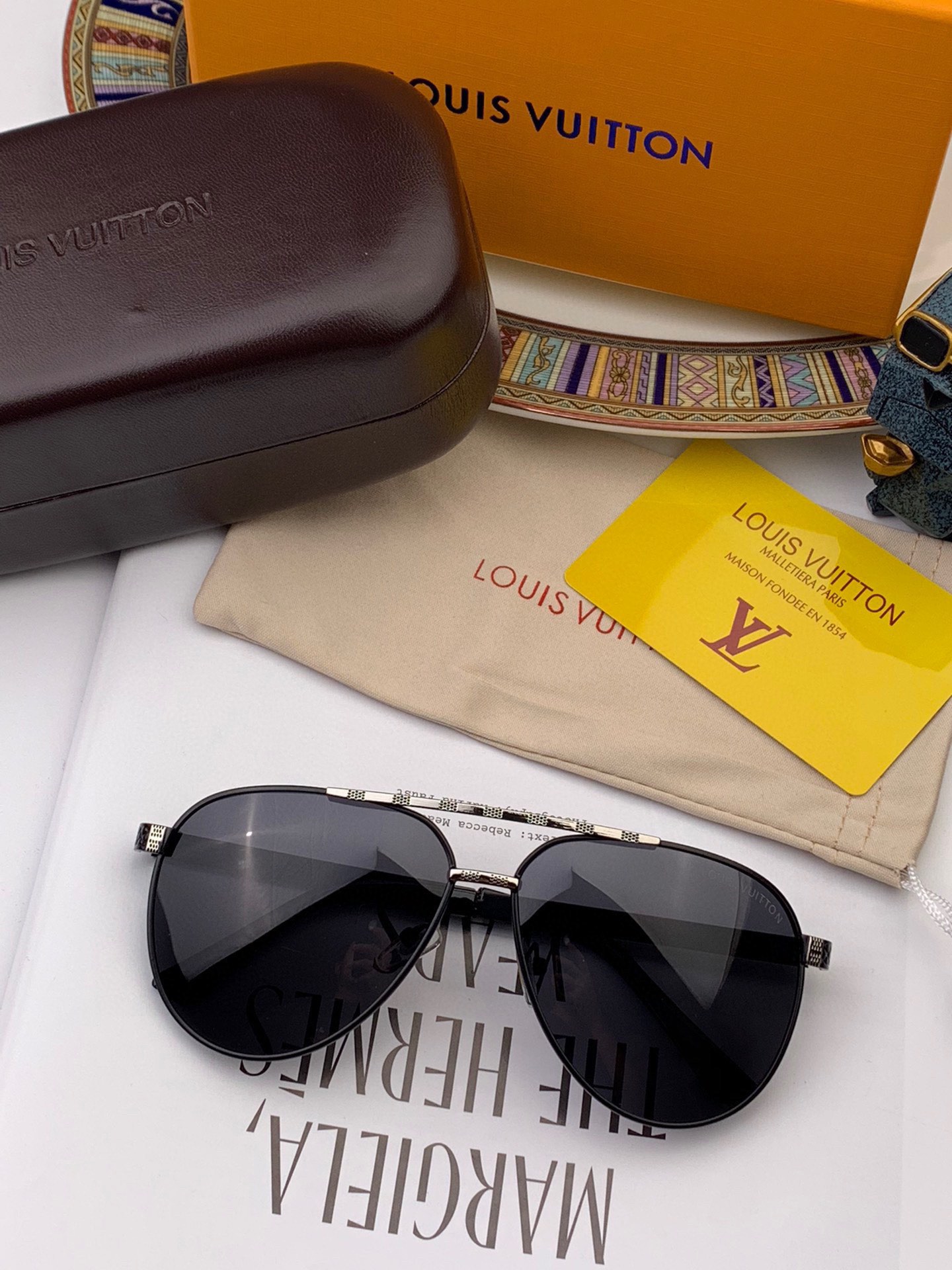 TOP Louis Vuitton LV New LV Toad Frame Sunglasses - Black