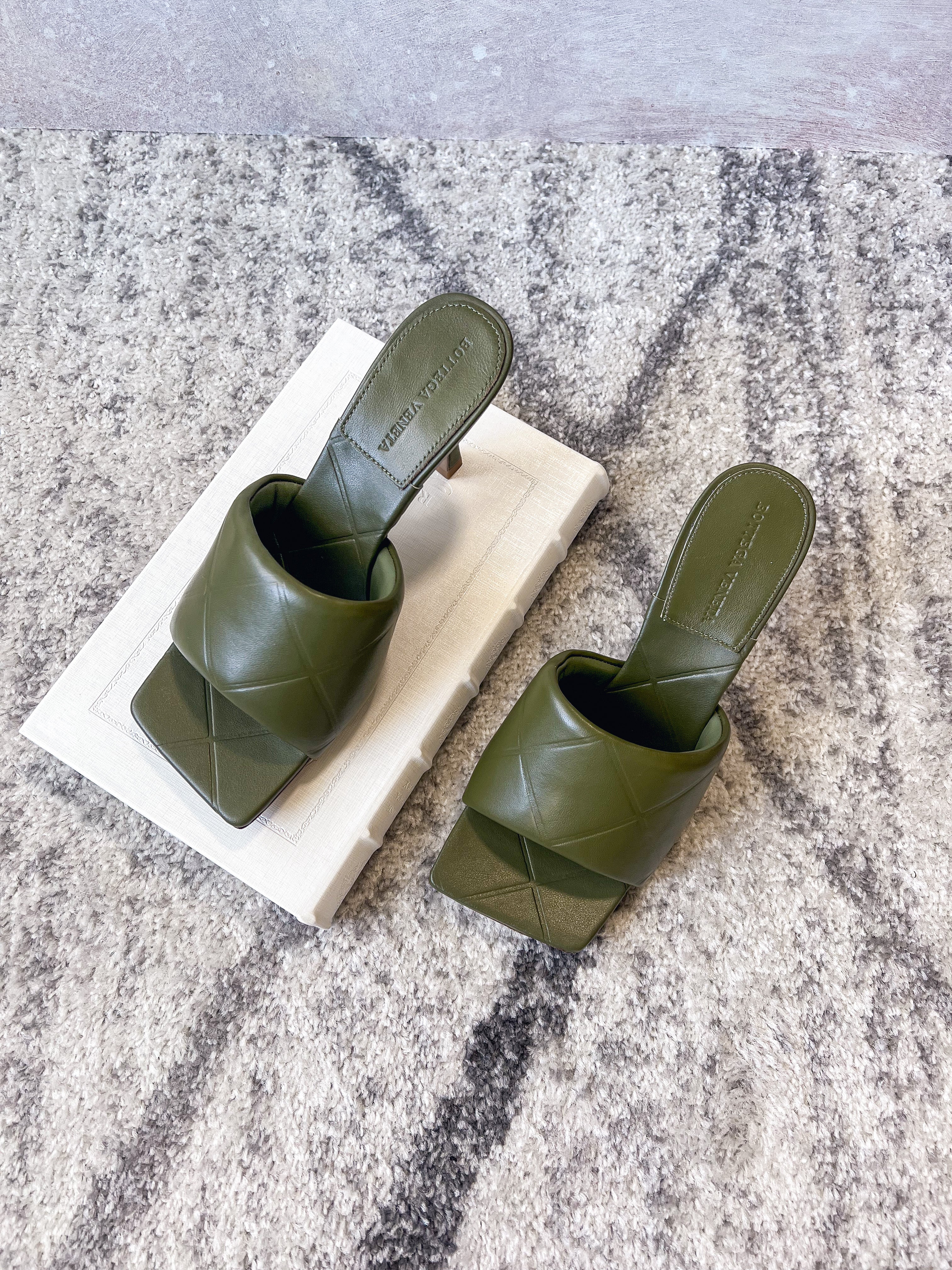 TOP Bottega Veneta BV BV Quilted Leather Lido Heeled Mule - Dark Green