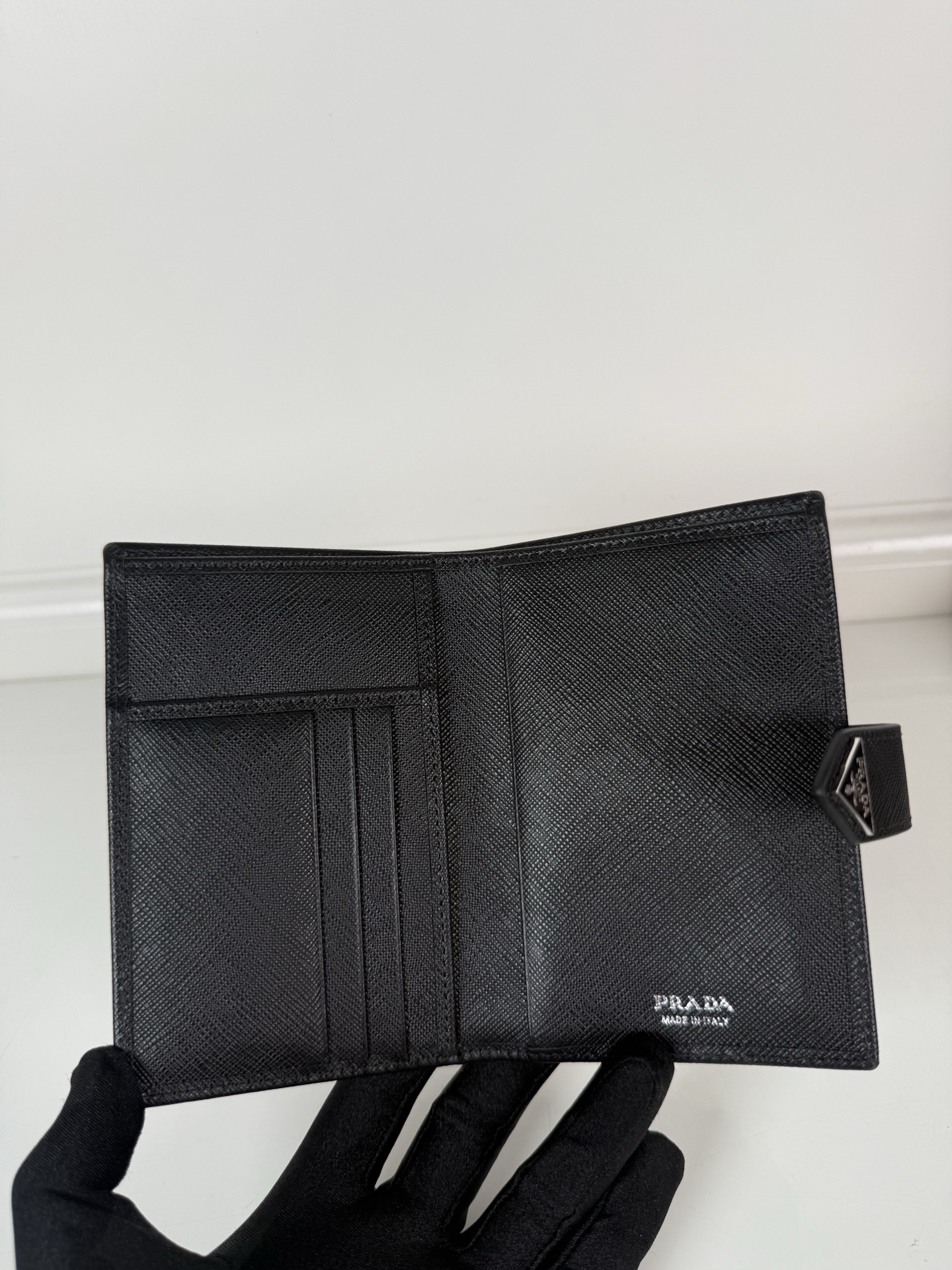 TOP PRADA Passport Holder 14x9.5cm - Black