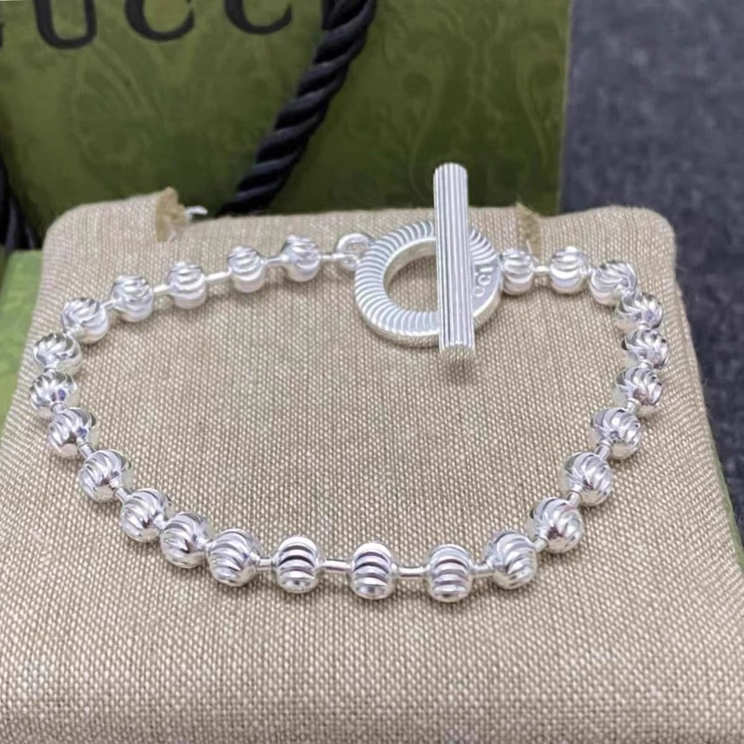 TOP GUCCI Silver Bead OT Buckle Bracelet