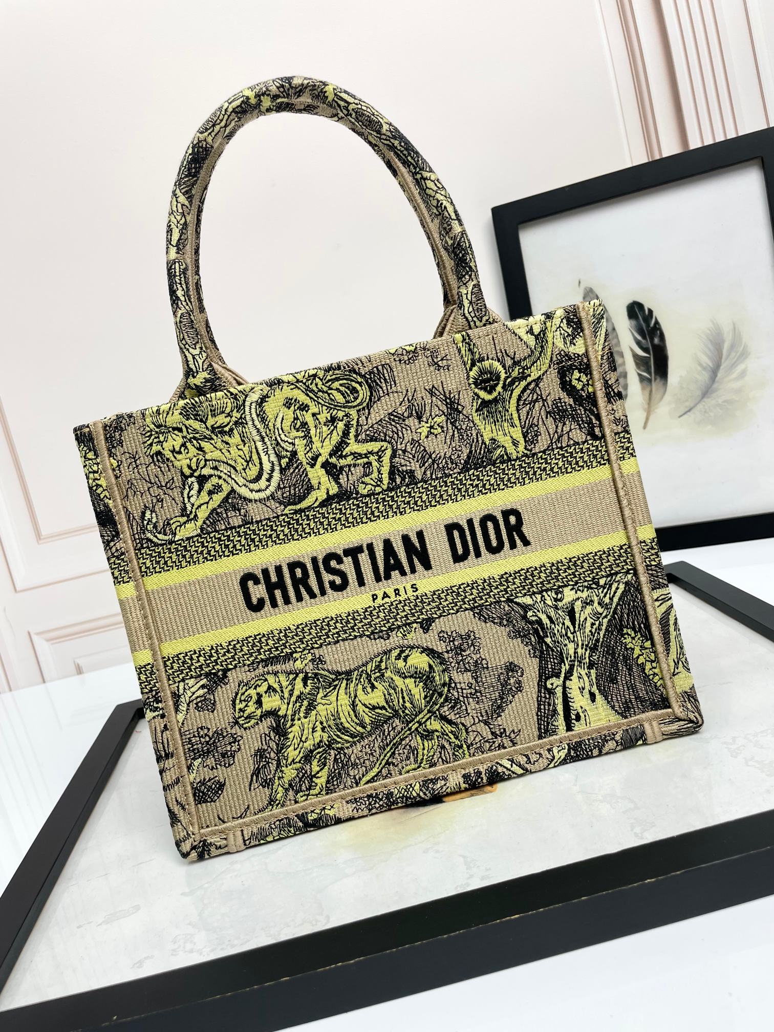 TOP Christian Dior Book Tote Bag 3 Sizes - Yellow