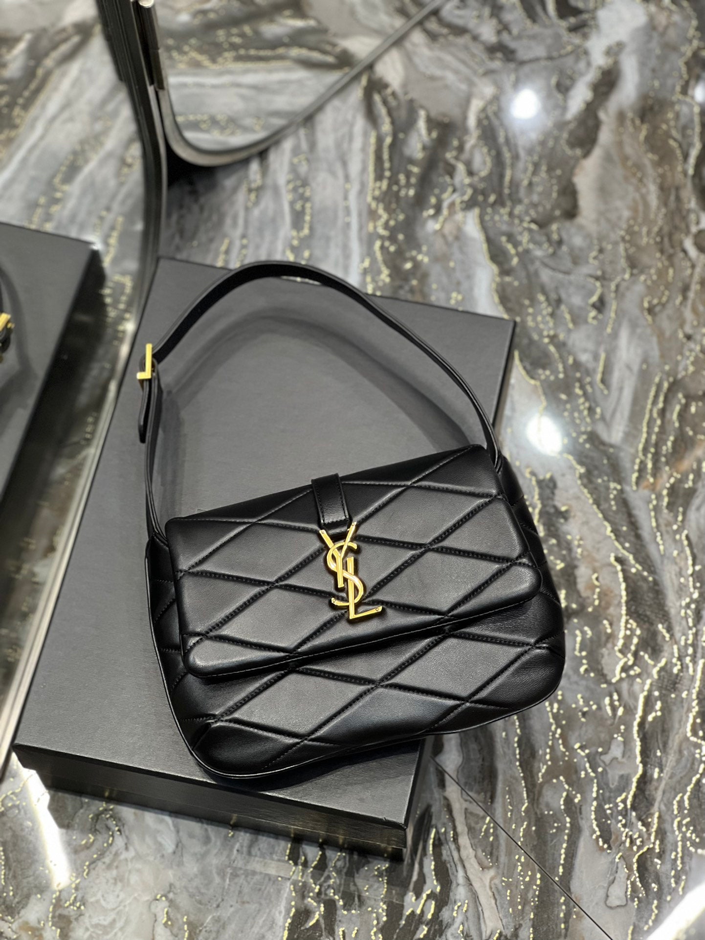 TOP Yves Saint Laurent YSL Le 57 Small Shoulder Bag - Black