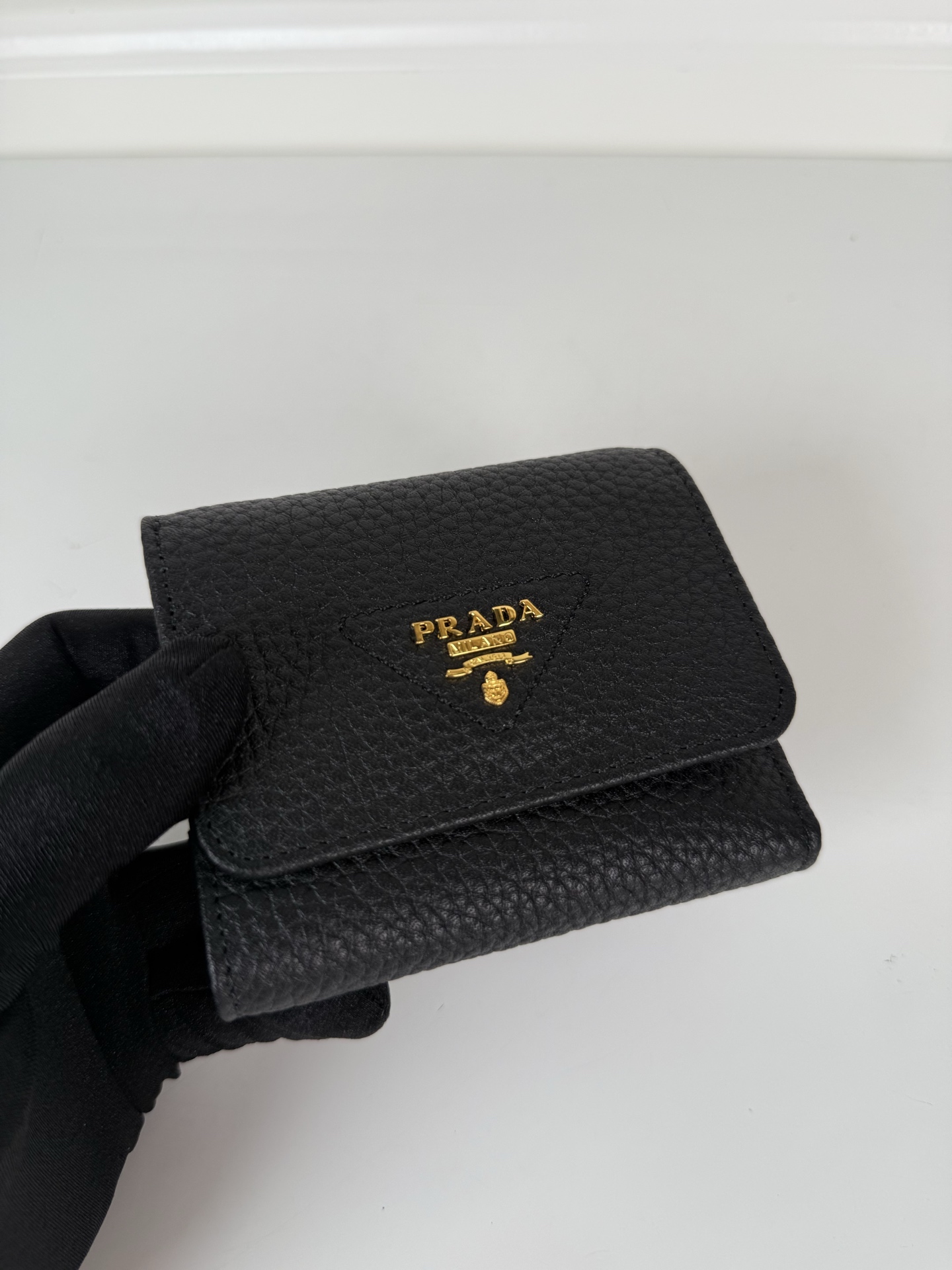 TOP PRADA Short Wallet 10x8.5cm - 2 Color