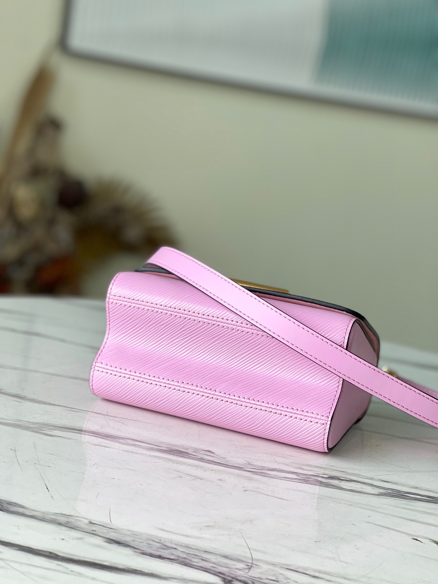 Louis Vuitton Twist MM M59405