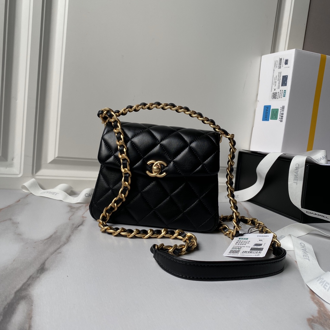 TOP CHANEL 24S Lambskin Handbag 18cm - Black&GHW
