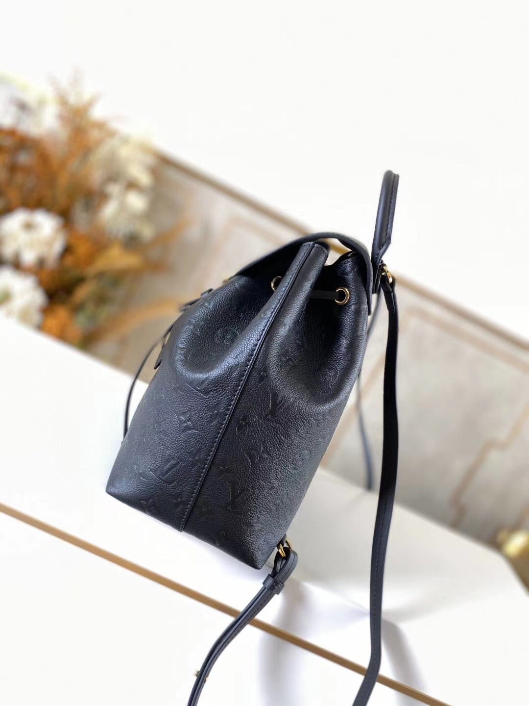 TOP Louis Vuitton LV  Backpack Montsouris Monogram Empreinte PM 27.5 x 33 x 14 cm - BLACK