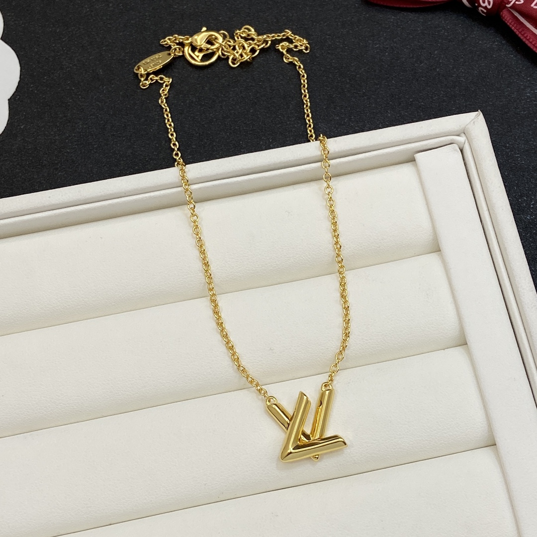 TOP Louis Vuitton LV Necklace - 3 Color