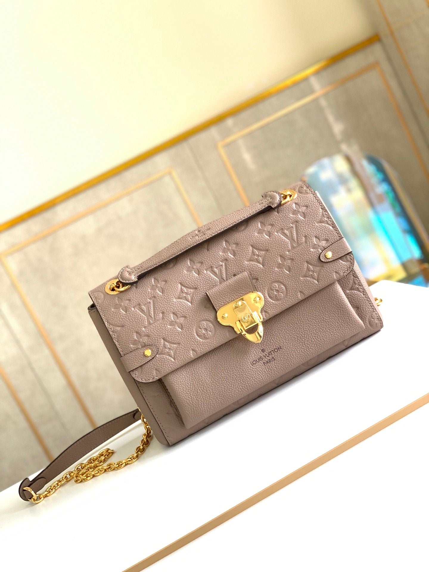 TOP Louis Vuitton LV Vavin 25.0 x 17.0 x 9.5 cm - Taupe