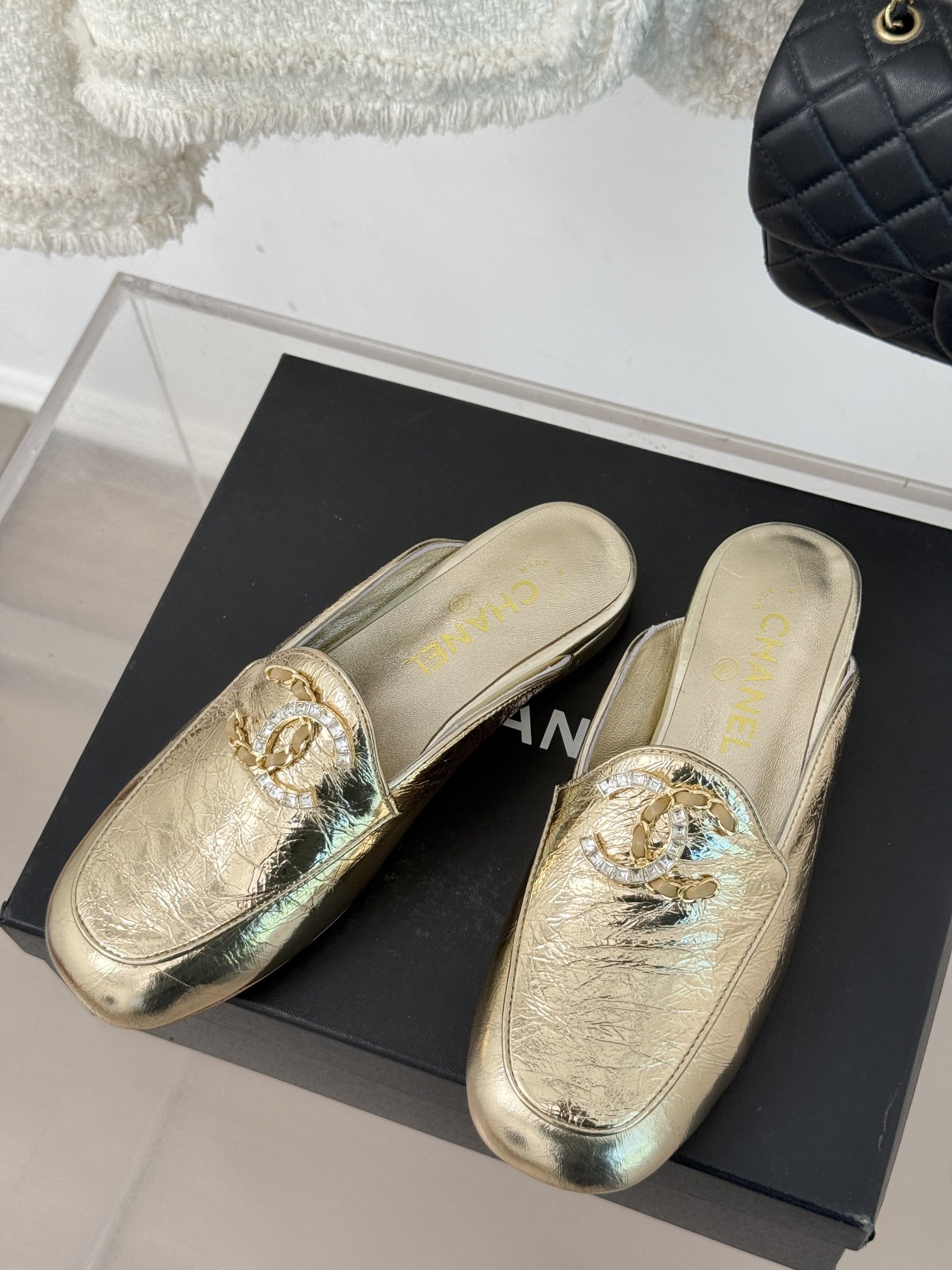 TOP CHANEL CC Half Slippers with Lambskin Lining - 4 Colors