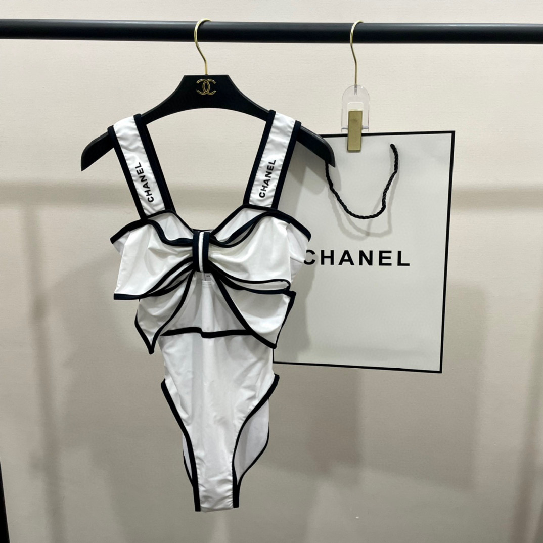 TOP CHANEL One-Piece Swimsuit - 2 Color