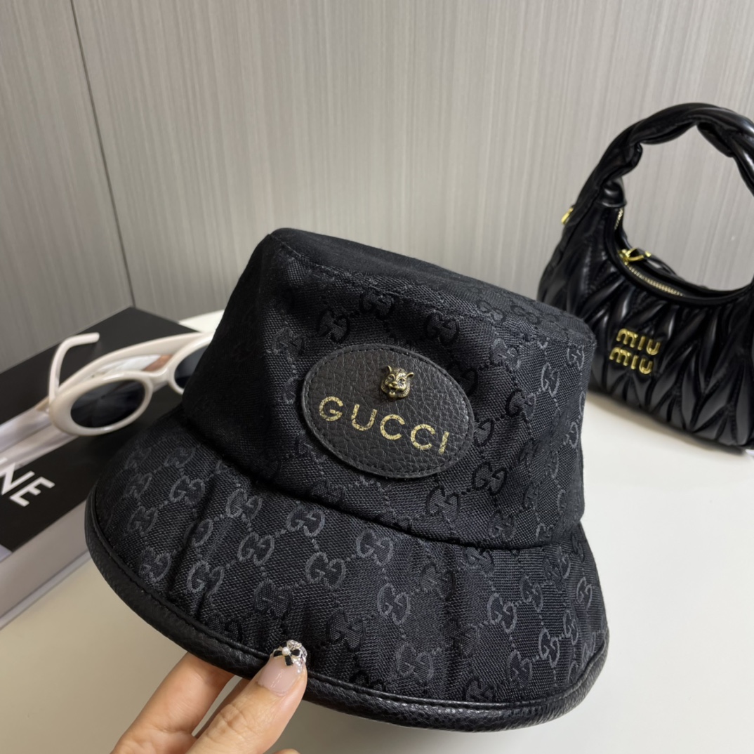 TOP GUCCI Supreme Bucket Hat with Logo - 2 Color