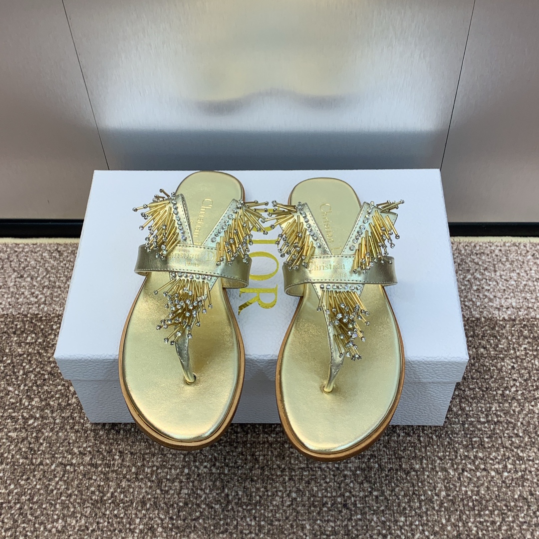 TOP Christian Dior Rhinestone Beaded Flip Flops - 2 Color