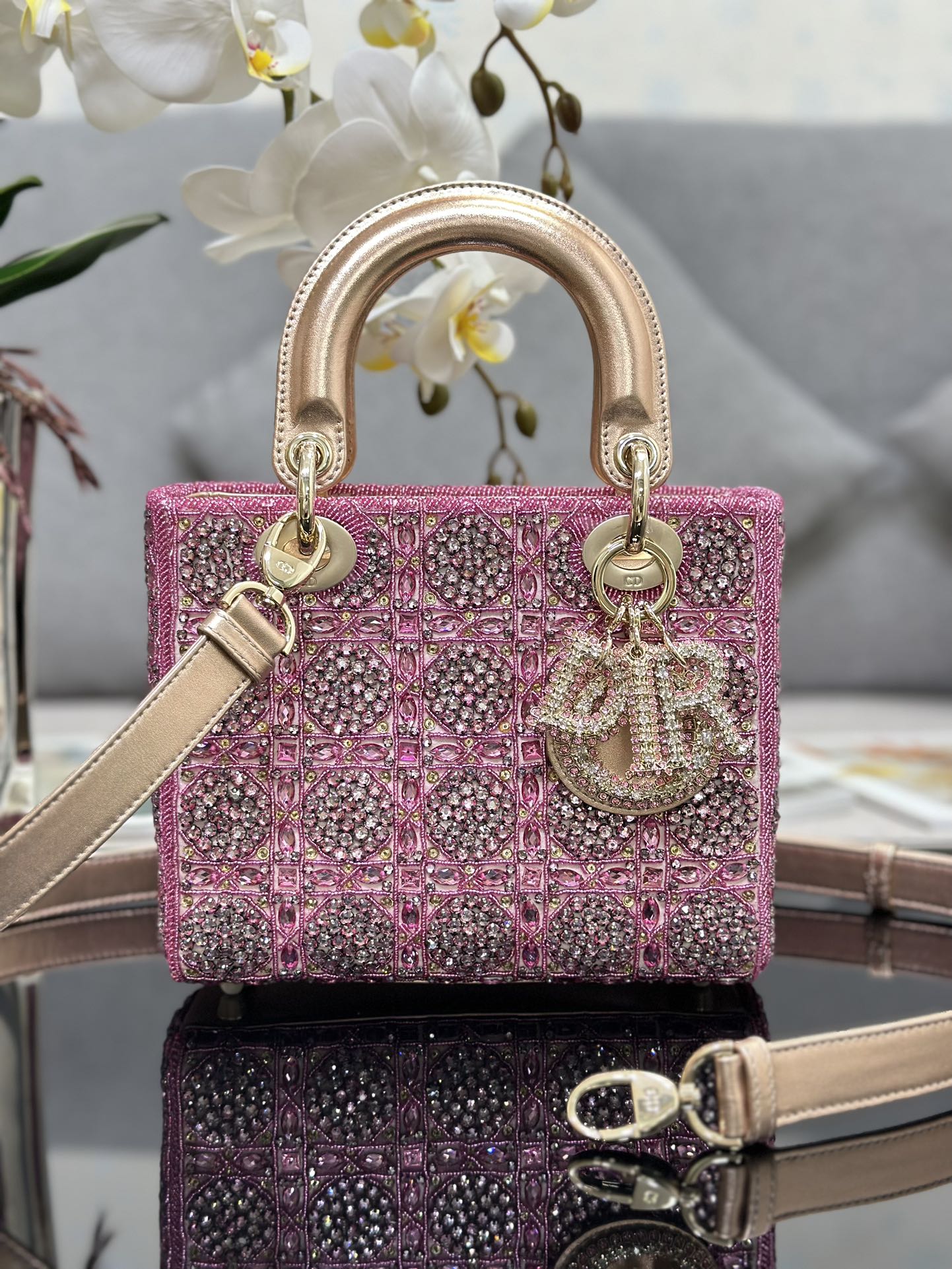TOP Christian Dior Four Grid Embroidered Rhinestones Lady Christian Dior Bags - 20x16.5x8cm - 3 Colors