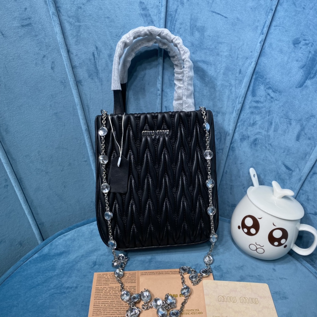 TOP Miu Miu Lambskin Tote Bag 18x15x5cm - 3 Color