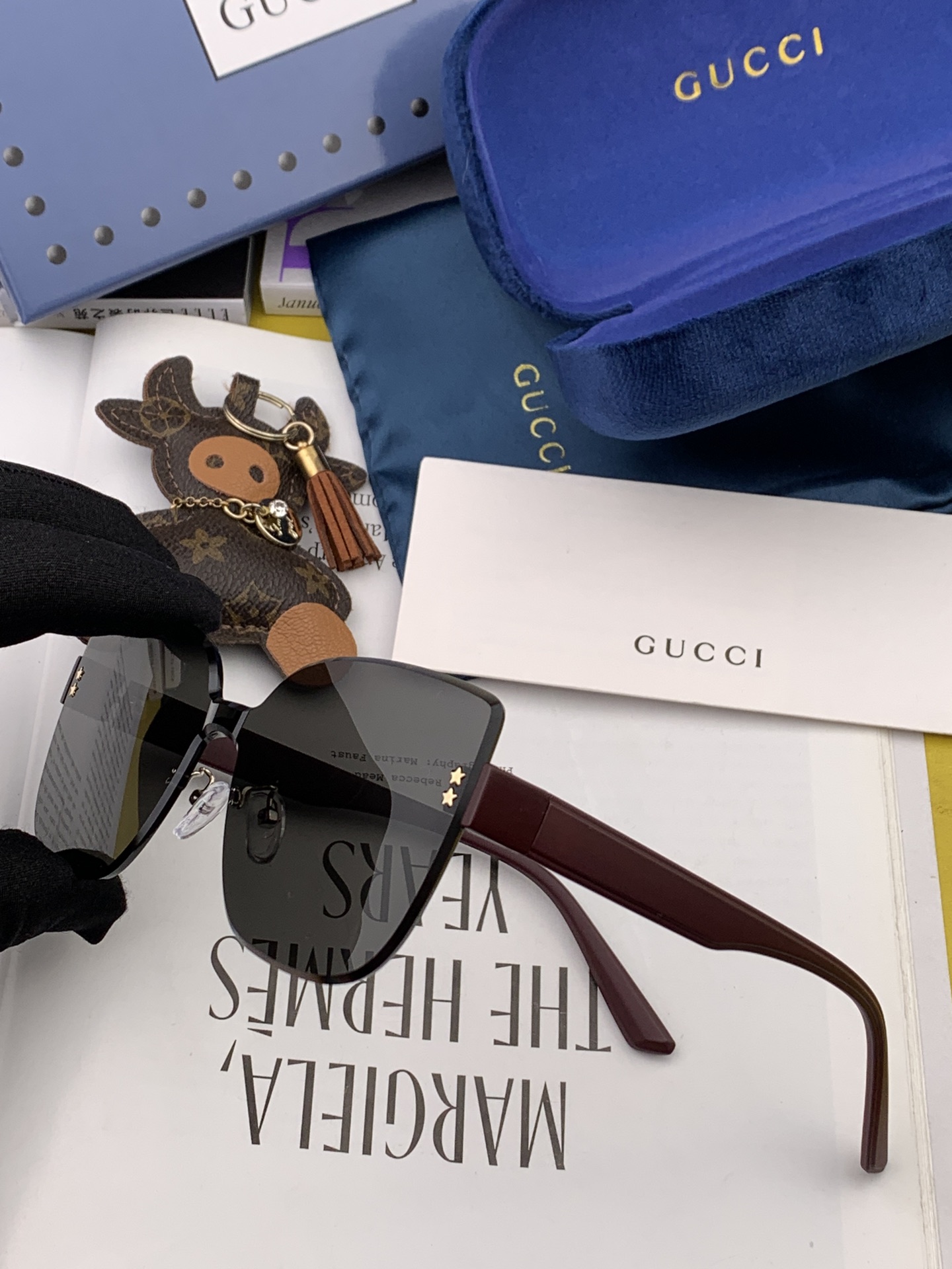 TOP Gucci  Sunglasses  - 3 Color