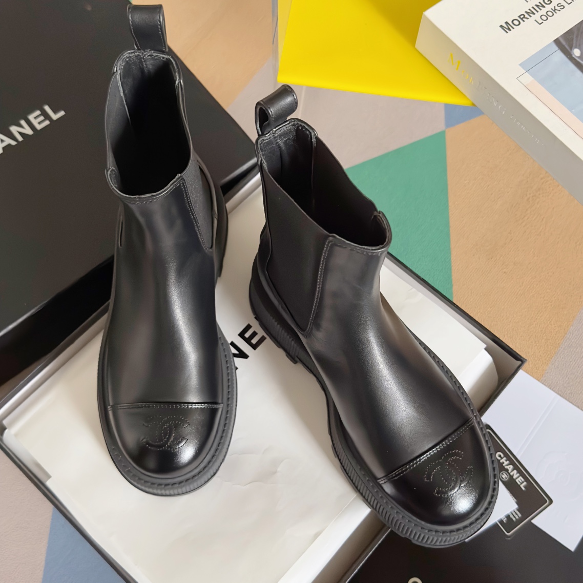 Tops CHANEL Thick Soled Short Boots - 4.5CM - 2 Colors
