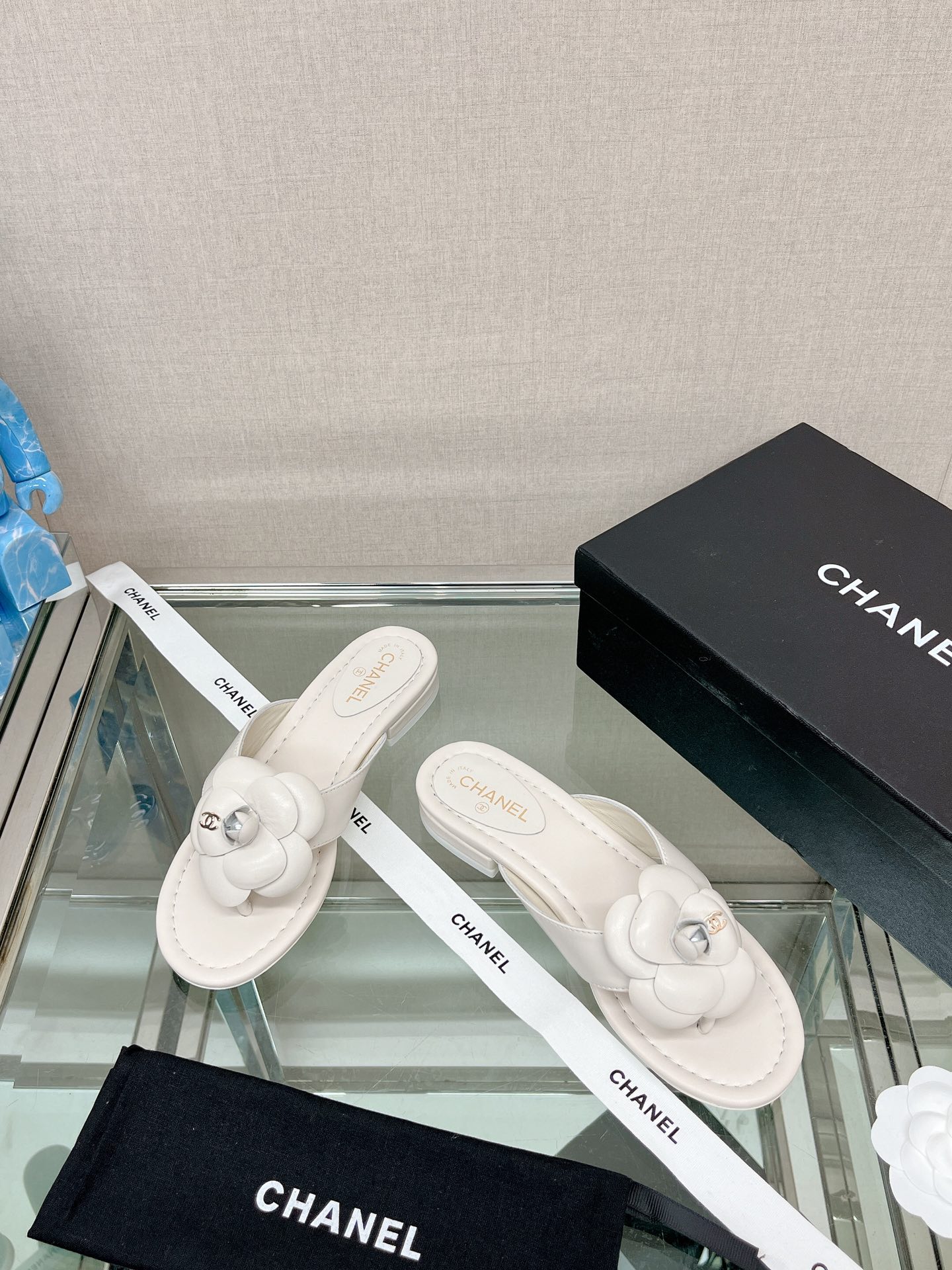 TOP CHANEL Camellia Slippers - 3 Colour