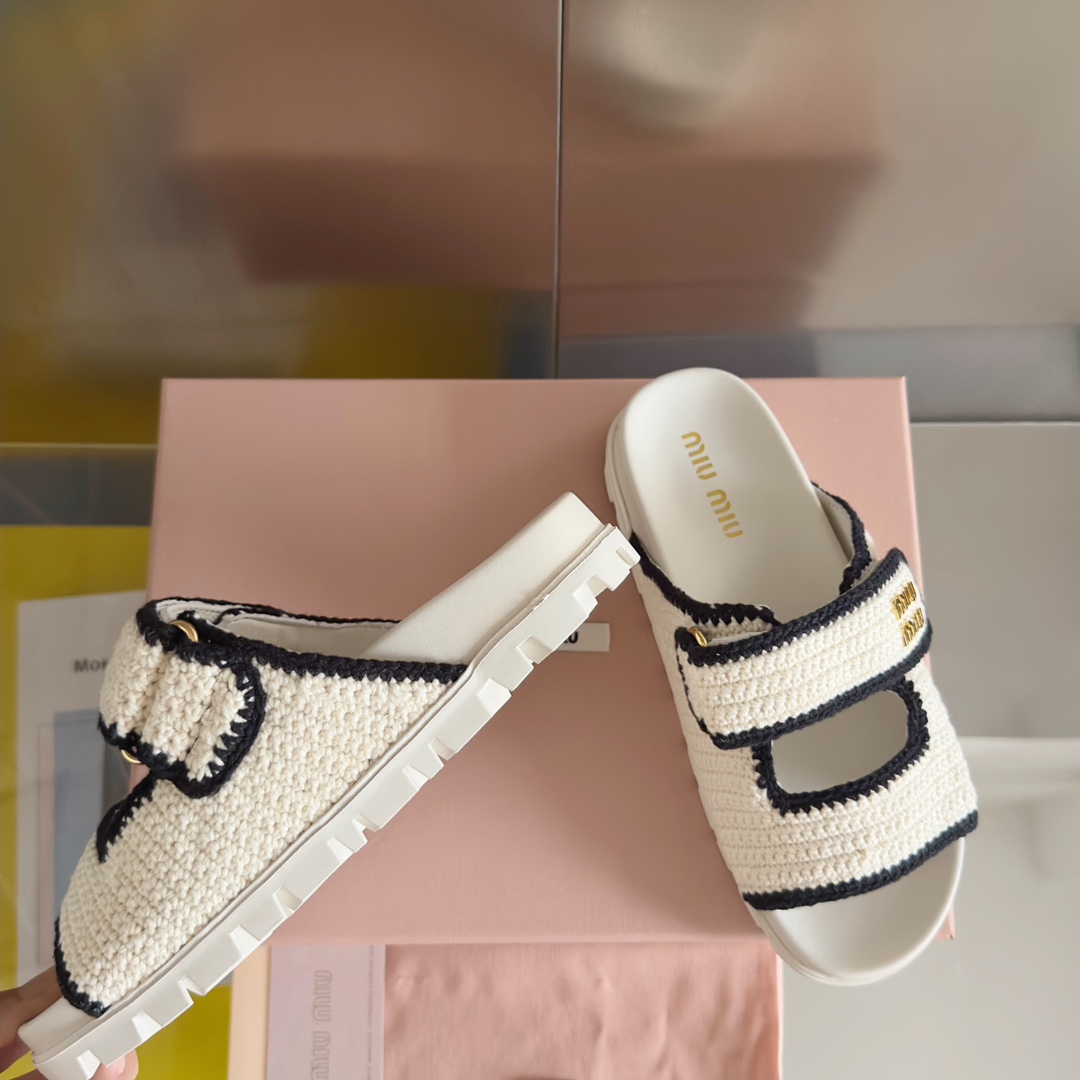 TOP Miu Miu Matelassé Nappa Weaving Slippers - 2 Color