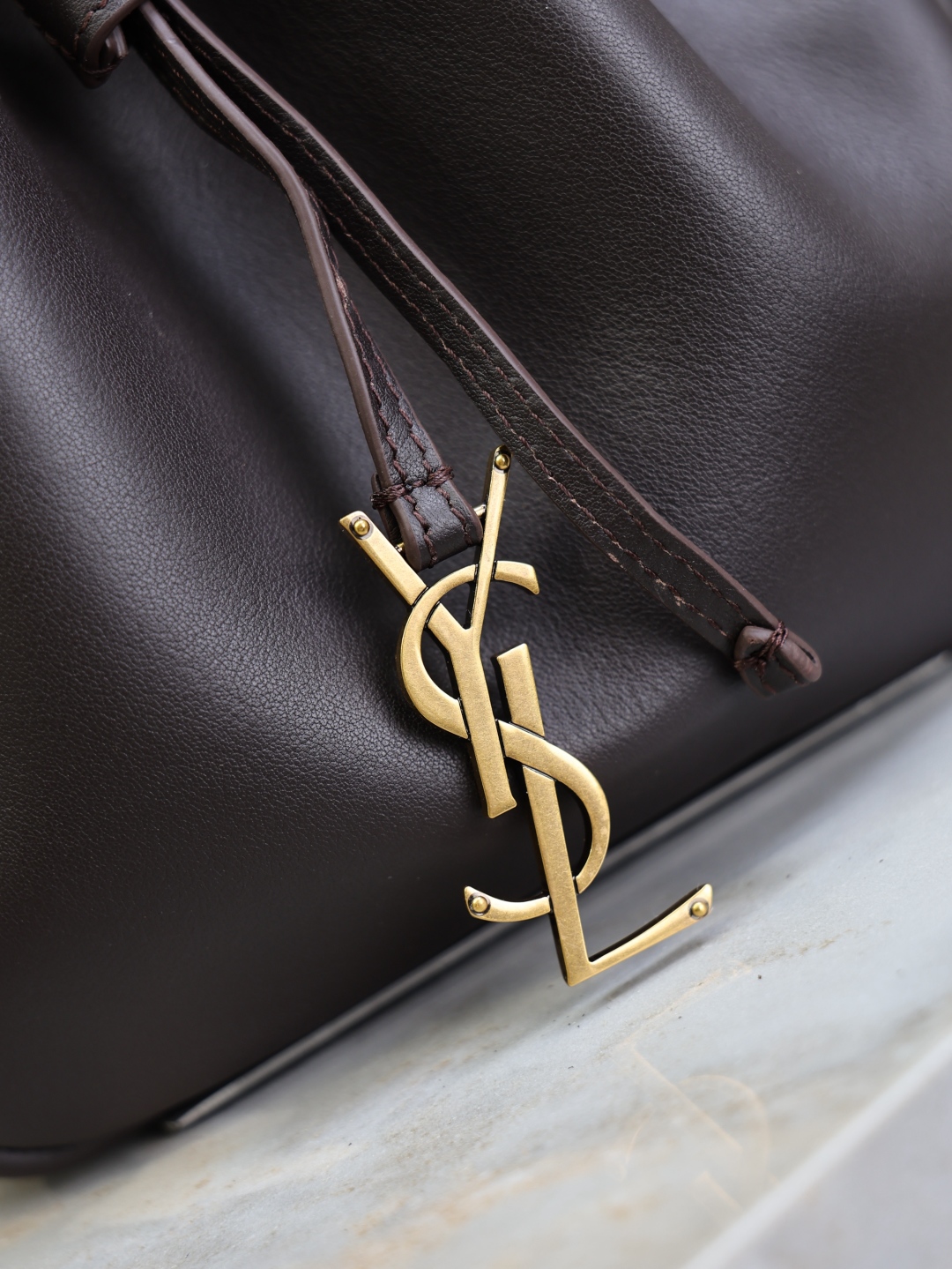 TOP Yves Saint Laurent YSL Bucket Bag 28x22x9cm - 2Color