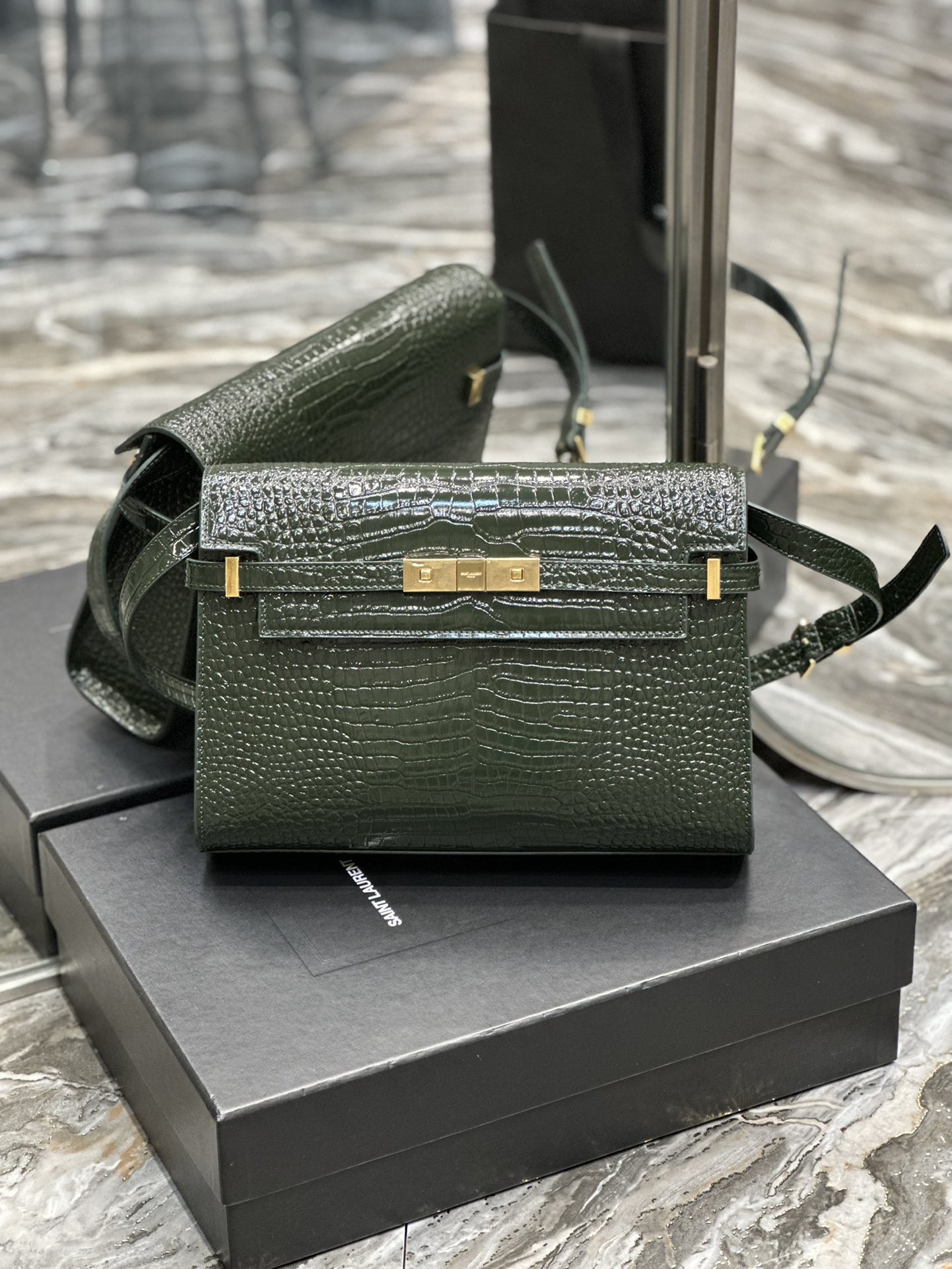 TOP Yves Saint Laurent YSL Manhattan  Crocodile Leather Bag - Dark Green