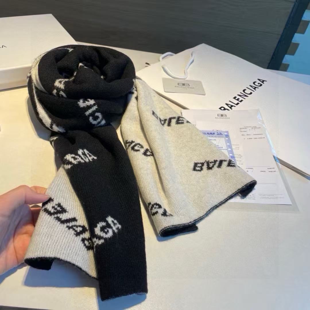 Balenciaga Lambskin double-sided scarf (Replica)