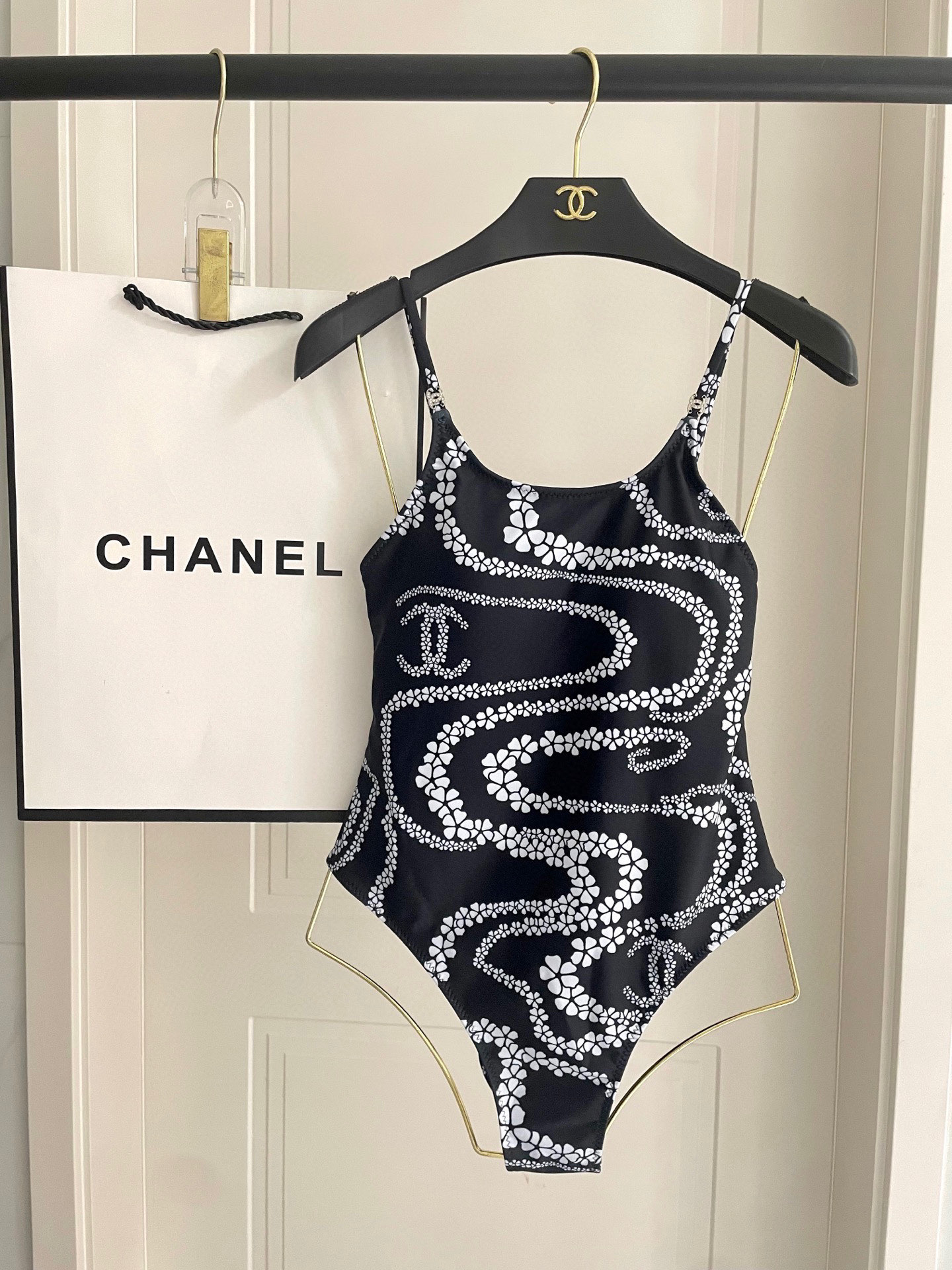 TOP CHANEL One-Piece Swimsuit - 2 Color