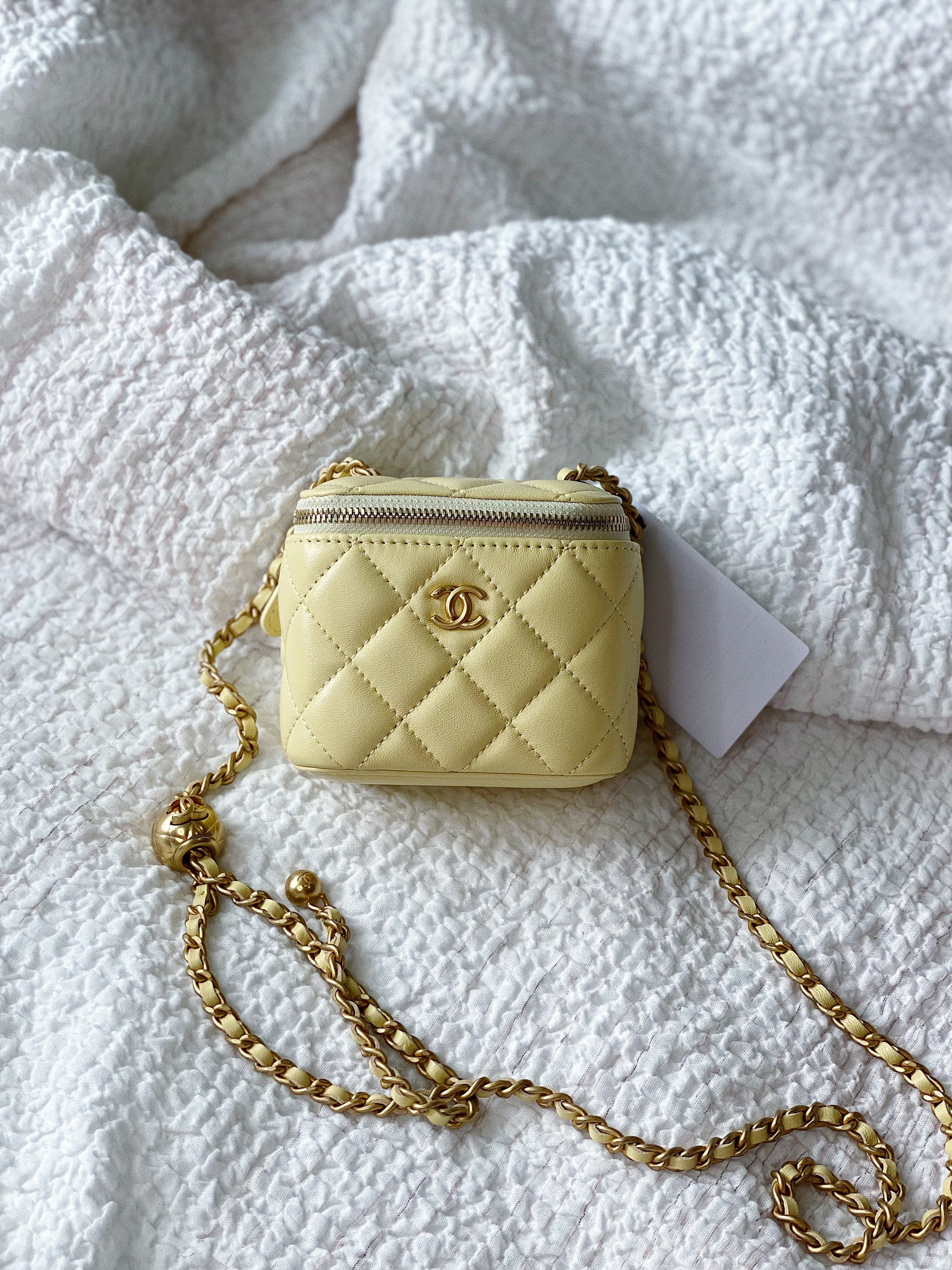 TOP CHANEL Vanity Case Perfect Fit Mini Adjustable Chain - Yellow