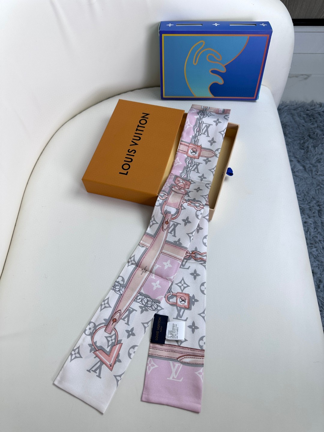 TOP Louis Vuitton LV Monogram Ribbon Scarf 120x8cm - 3 Color