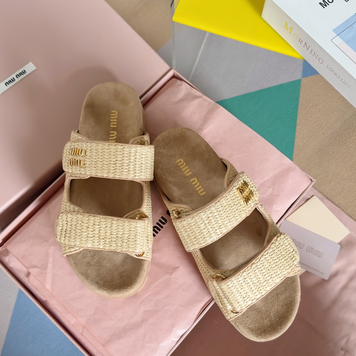 TOP Miu Miu Matelassé Nappa Straw Slippers - Khaki