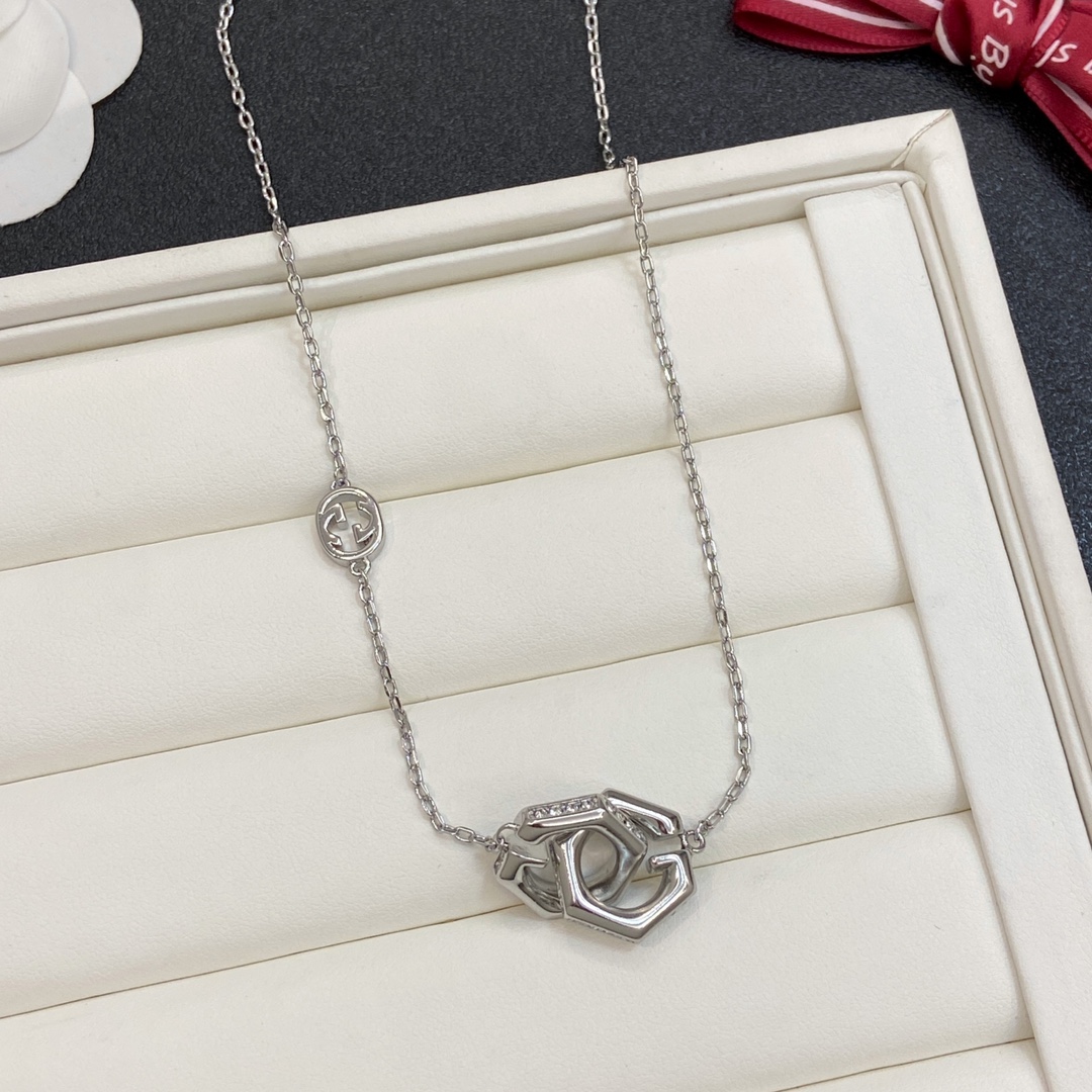 TOP GUCCI GG Necklace - 2 Color